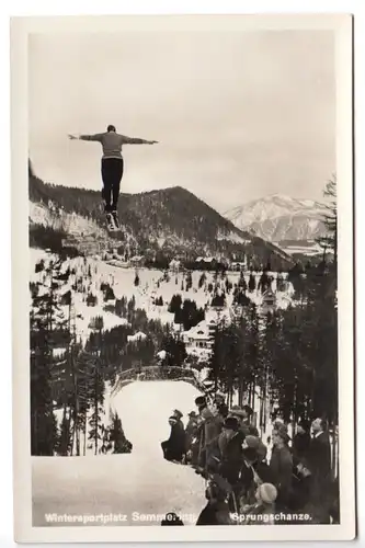 AK, Semmering, NÖ, Sprungschanze belebt während Springens, 1932