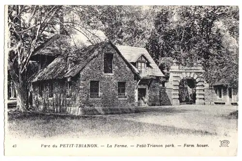 AK, Versailles, Parc du Petit-Trianon, La Farme, um 1920