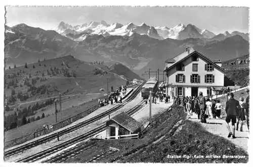 AK, Regi-Kulm, SZ, Bahnhof belebt, 1951