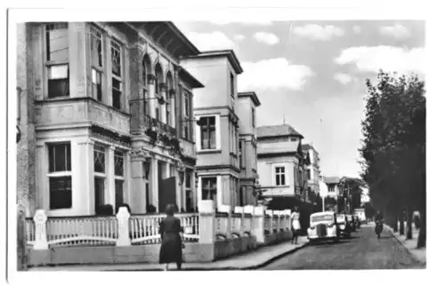 AK, Seebad Ahlbeck Usedom, Dünenstr., belebt, 1955