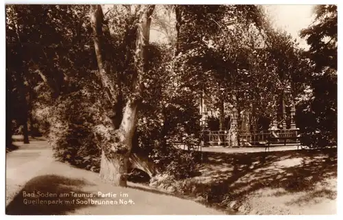 AK, Bad Soden a. Ts., Quellenpark mit Soolbrunnen, 1928