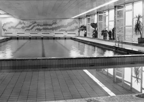 AK, Klink Kr. Waren Müritz, Erholungsheim "Herbert Warnke", Schwimmhalle, 1979