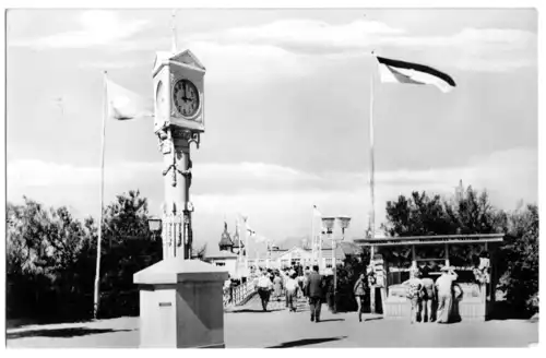 AK, Seebad Ahlbeck auf Usedom, An der Seebrücke, 1961