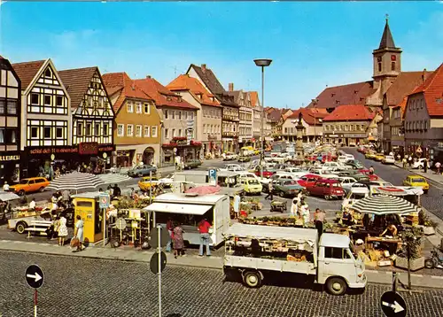 AK, Bad Neustadt Saale, Marktplatz mit Markttreiben, um 1980
