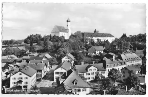 AK, Marktoberdorf, Teilansicht mit Kirche, um 1958