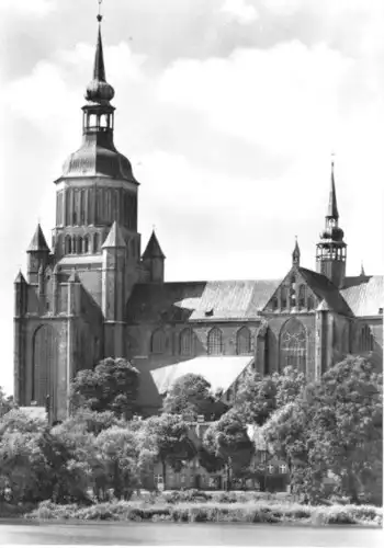 AK, Stralsund, Blick zur Kirche St. Marien, 1968