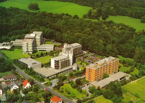 AK, Bad Nauheim, drei Kliniken, Luftbildansicht, um 1985