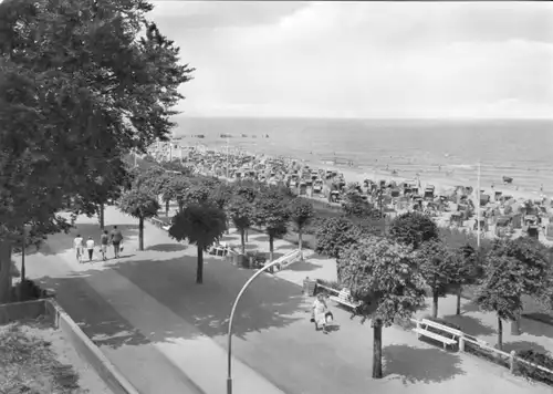 AK, Seebad Bansin, Promenade und Strand, belebt, 1967