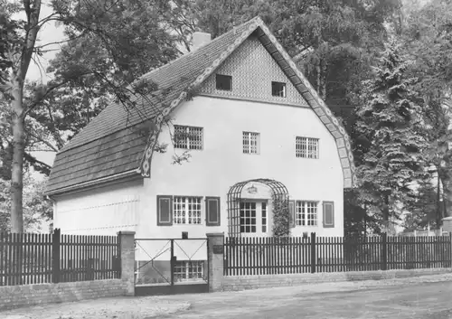 AK, Buckow Märkische Schweiz, Brecht-Weigel-Haus, Straßenansicht, 1978