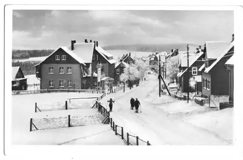 AK, Frauenwald a. Rstg., winterliche Straßenpartie 1952