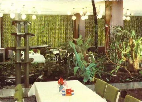 AK, Ostseebad Zinnowitz, FDGB-Ferienheim "Roter Oktober", Speisesaal 1, 1983