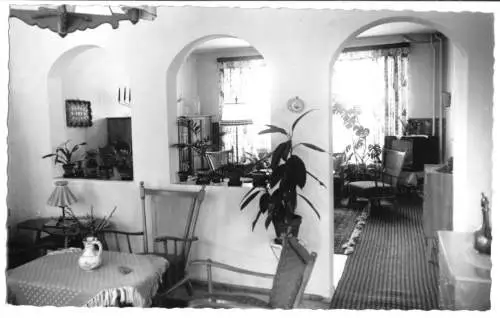 AK, Gmund am Tegernsee, Gästehaus "Bei Uns", Moosrain, Gastraum, um 1958