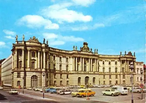 AK, Berlin Mitte, Bebelplatz mit zeitgen. Pkw, "Kommode", 1982