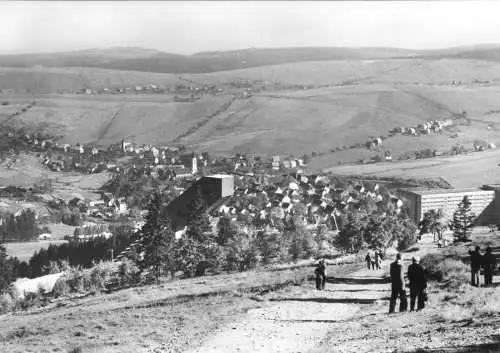 AK, Kurort Oberwiesenthal. Blick vom "Eckbauer", belebt, 1985