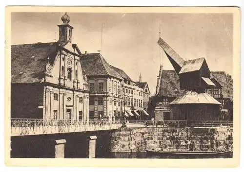 AK, Lüneburg, Alter Kran und Kaufhaus am Lümmertor, 1948