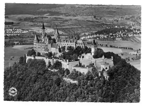 AK, Hechingen mit Burg Hohenzollern, Luftbildansicht, um 1960