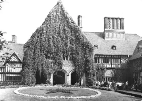 AK, Potsdam, Neuer Garten, Schloß Cecilienhof, Innenhof, 1981