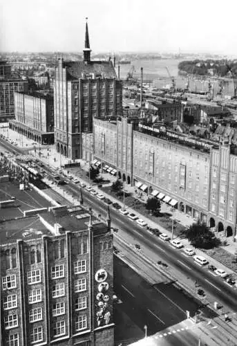 Karte, Rostock, Blick auf die Lange Str. und Warnow, 1980