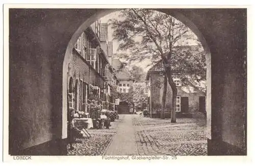 AK, Lübeck, Flüchlingshof, Glockengießer-Str. 25, um 1930