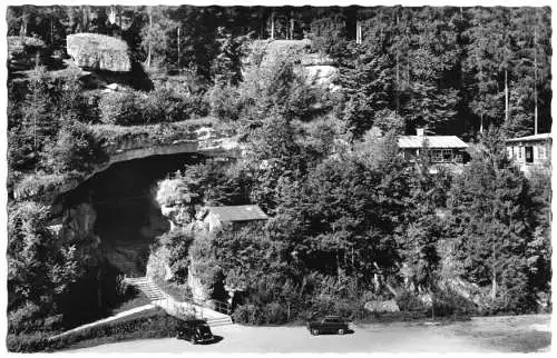 AK, Pottenstein Fränk. Schweiz, Teufelshöhle, Eingang, um 1960