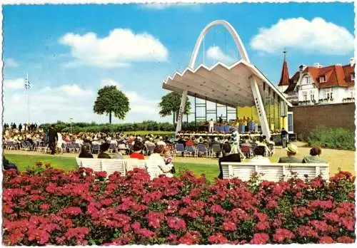 AK, Ostseebad Travemünde, Musikpavillion, belebt, 1965