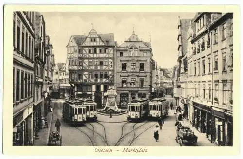 AK, Gießen, Marktplatz belebt, Straßenbahnen, um 1923