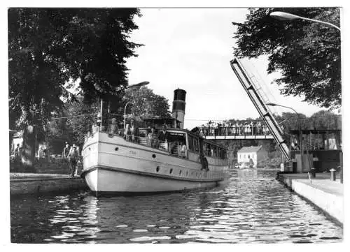 AK, Woltersdorf bei Erkner, Schleuse mit Dampfer, 1975