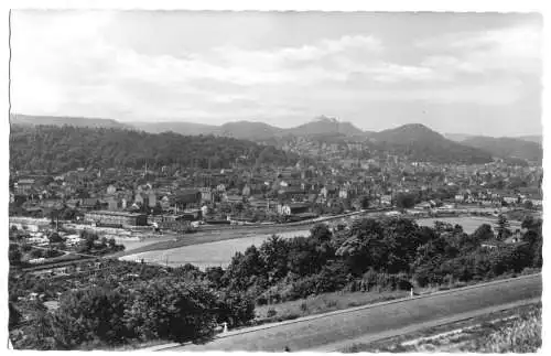AK, Eisenach Thür., Gesamtansicht mit Blick zur Wartburg, 1962