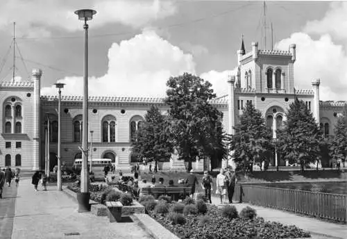 AK, Schwerin, Neue Anlagen am Pfaffenteich, 1970