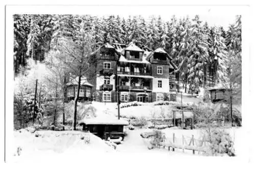 AK, Waldbärenburg Erzgeb., FDGB-Erholungsheim, Winteransicht, 1960