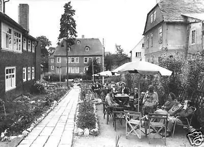 Ansichtskarte, Oberhain Thür., FDGB-Heim, Vorgarten belebt, 1975