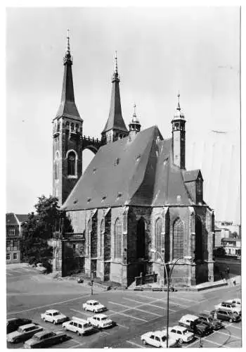 Ansichtskarte, Köthen, Marktplatz mit St. Jakobskirche, zeitgen. Kfz., 1980