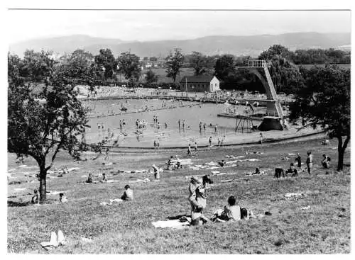 AK, Saalfeld Saale, Schwimmbad, belebt, 1976