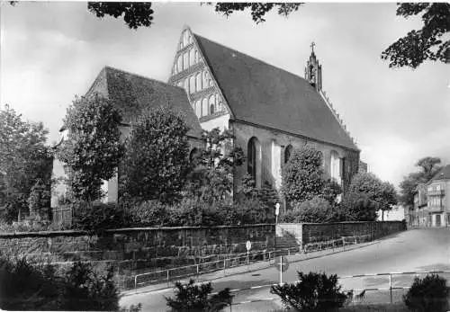 AK, Kamenz Sa., Straßenpartie mit Wendischer Kirche, 1970