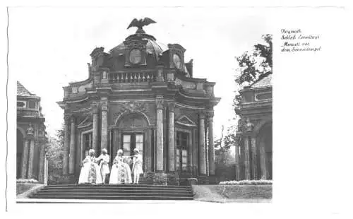 Ansichtskarte, Bayreuth, Schloß Ermitage, Menuett vor dem Sonnentempel, 1957