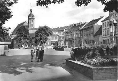 AK, Torgau, Rosa-Luxemburg-Platz, belebt, 1968