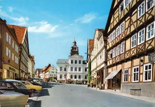 AK, Bad Wildungen, Straßenpartie mit Blick zum Rathaus, um 1978
