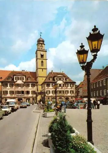 Ansichtskarte, Bad Mergentheim, Partie am Marktplatz, belebt, um 1980