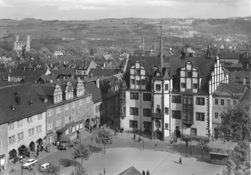 AK, Saalfeld Saale, HO-Hotel "Goldener Anker" und Rathaus, 1967