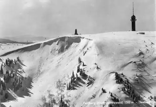 AK, Feldberg im Hochschwarzwald, winterliche Ansicht mit Gipfelbebauung, um 1975
