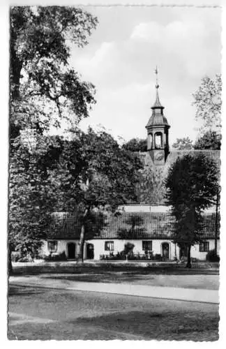 AK, Ahrensburg in Holst., Kirche und Gottesbuden, 1955