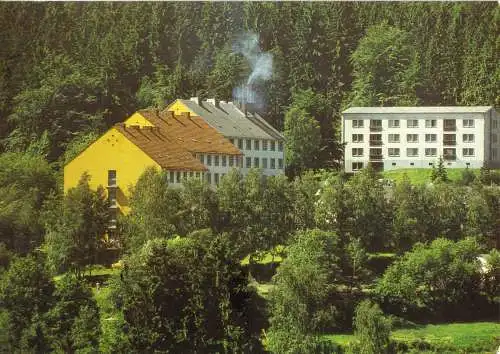 AK, Luisenthal Thür. Wald, Blick zum FDGB-Heim "Adolf Deter", 1986