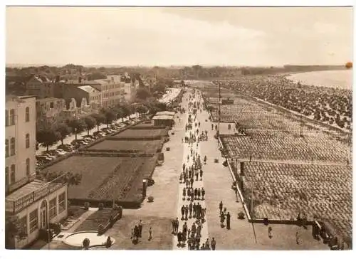 AK, Rostock Warnemünde, Blick auf die Strandpromenade vom Leuchtturm, 1966