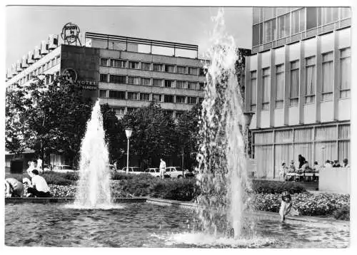 Ansichtskarte, Berlin Mitte, Hotel "Unter d. Linden" u. Lindencorso -alles abgerissen- 1971