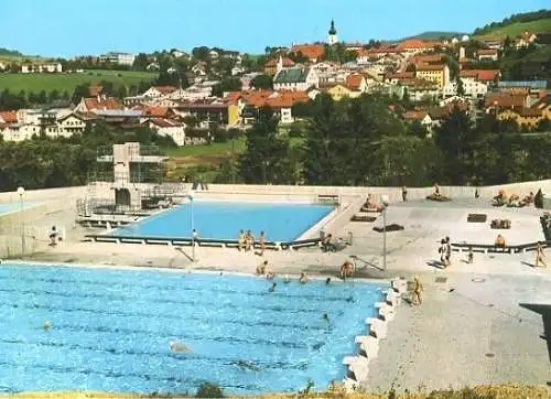 Ansichtskarte, Grafenau, Neues Schwimmbad, belebt, ca. 1979