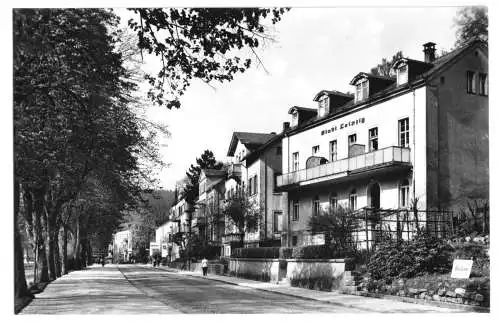 AK, Bad Elster, Straße der DSF mit Haus "Stadt Leipzig", 1962
