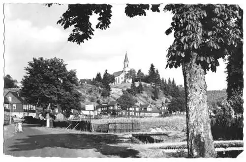 AK, Scheibe-Alsbach Thür. Wald, Teilansicht mit Kirche, 1959