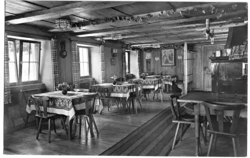 AK, Glashütte Post Gündelwangen über Bonndorf, Gasthaus zum Kreuz, Gastraum 1960