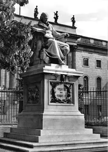 AK, Berlin Mitte, Denkmal Wilhelm v. Humboldts an der Humboldt-Universität, 1971