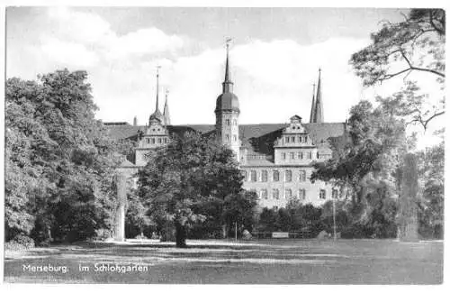 Ansichtskarte, Merseburg, Partie im Schloßgarten, 1960
